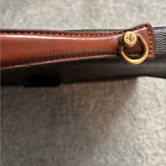 Louis Vuitton Monogram Porte Document Bandoliere - Picture 8 of 14